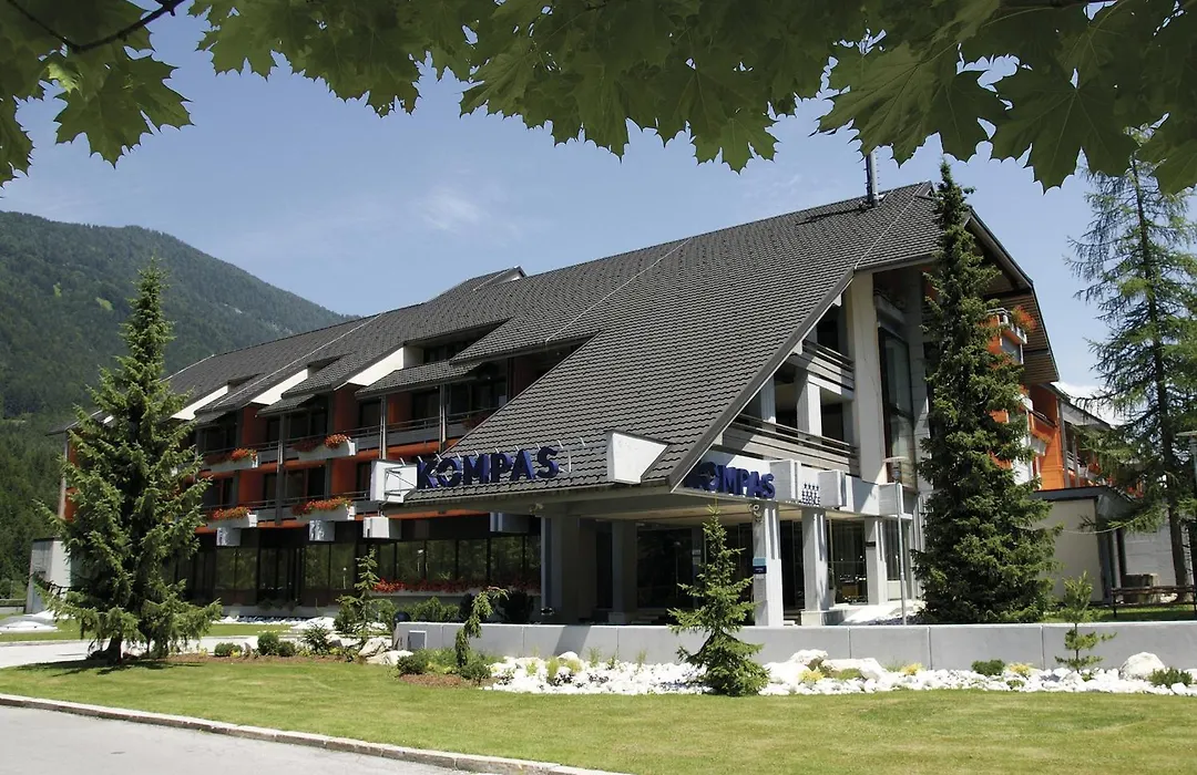 Hotel Kompas-1